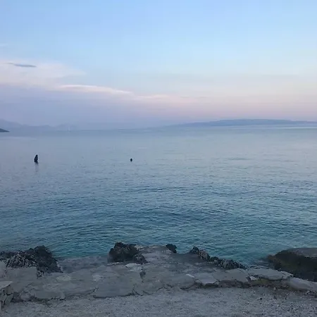 Gazebo * Τρογκίρ